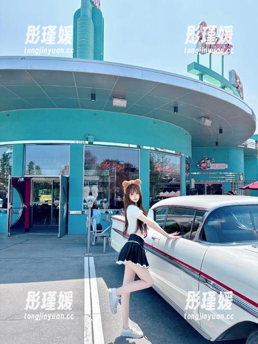 Candy网红馆 - 小狐狸Kathryn的私房写真系列：用比基尼演绎无尽的夏日情怀