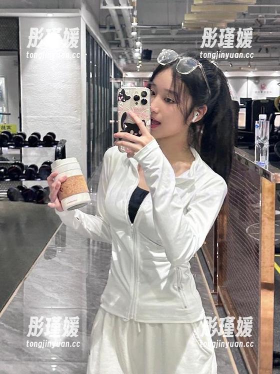 DKGirl御女郎 - “啊宝宝吊带”作品解析：解锁这些独特的图片资源绝对值得