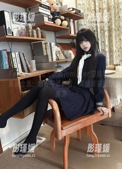 Feilin嗲囡囡 - 文芮jeninfer空姐写真资源合集：超级高清美图，尽情享受视觉盛宴