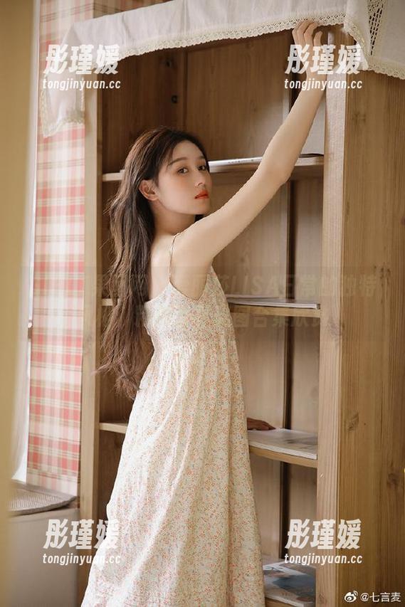 GIRLT果团网 - 爱丽莎LISA日常的独特风格：精美写真美图合集欣赏