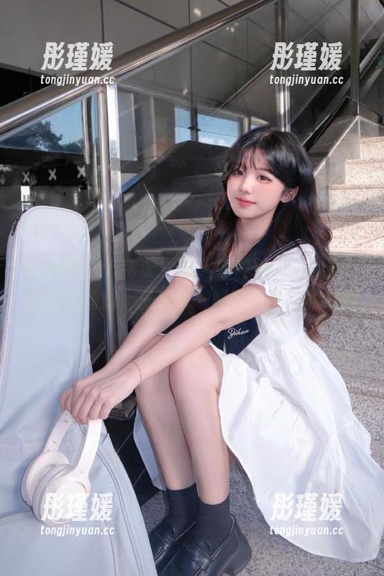 HuaYang花漾 - 深入娜露selena学姐的美图精选，感受每一幅写真背后的故事
