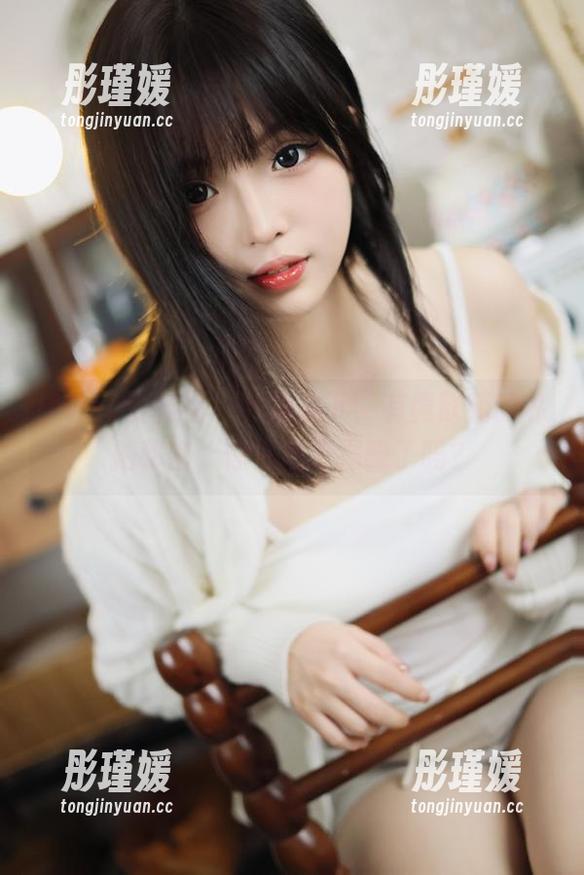 IMiss爱蜜社 - 和服之下，有黄歆苑的私拍秘密，你准备好揭晓了吗？