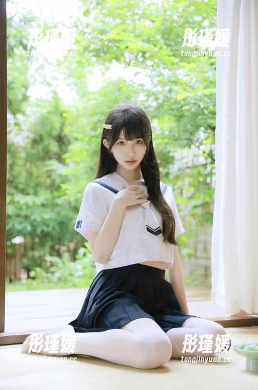 ISHOW爱秀 - 精致定制：喵鹿鹿网袜系列图片，展现独特风格与无限创意