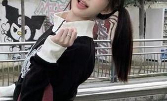MFStar模范学院 – 扫除烦恼，沉浸于“加朵babe空姐”的写真作品中，各类原图和图包让你乐享其中！