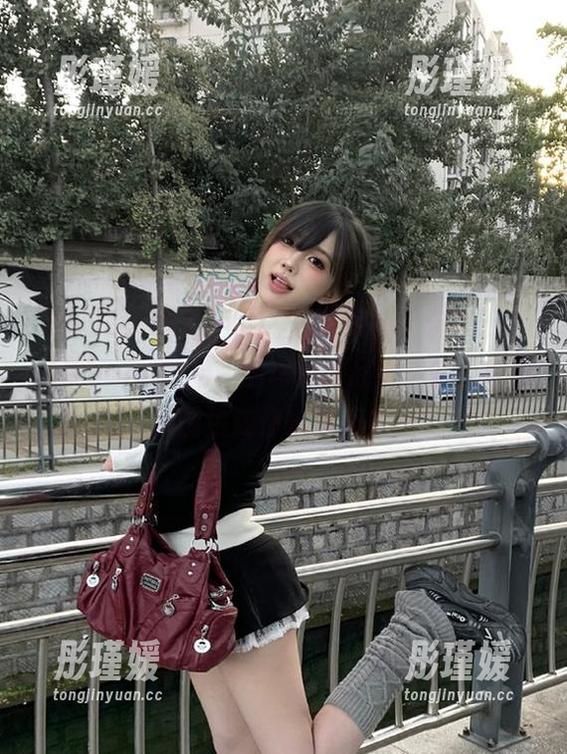 MFStar模范学院 - 扫除烦恼,沉浸于“加朵babe空姐”的写真作品中,各类原图和图包让你乐享其中! MFStar模范学院 - 扫除烦恼,沉浸于“加朵babe空姐”的写真作品中,各类原图和图包让你乐享其中!
