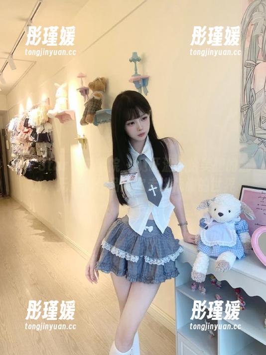 MFStar模范学院 - 见证温心怡美腿的魅力，无圣光作品带你走进优雅的世界