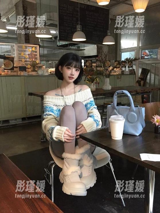 MTYH喵糖映画 - 蠢沫沫的高雄兔女郎写真集：清新高清，尽显动人风采