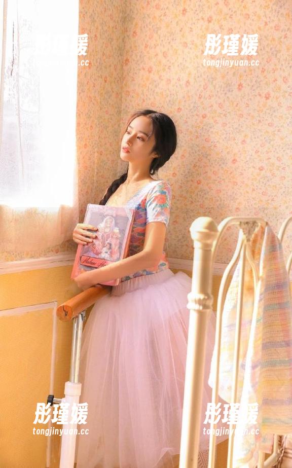 MTYH喵糖映画 - 与镜酱一起探索天台的秘密：精美写真图包分享