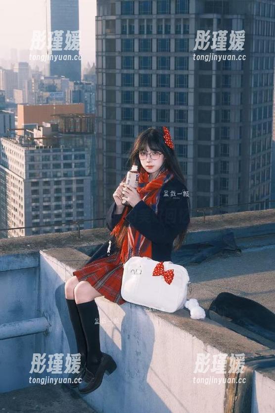 喵糖映画带你走进福利天空，纱雾美眉写真成就你的美好回忆！