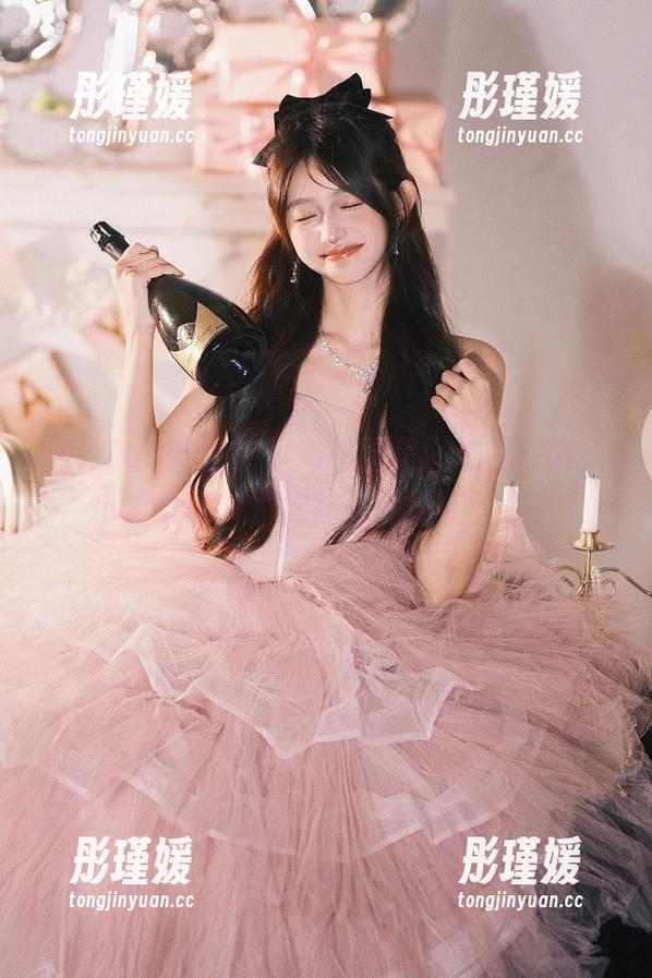 MiiTao蜜桃社 - 每一张美图都是惊喜，小魔女lily的棉袜作品闪耀登场！