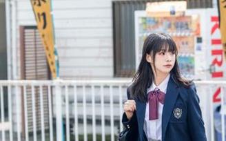 MiiTao蜜桃社 – 月音瞳高清写真集：白裙下的诗意瞬间，与你分享柔美时光