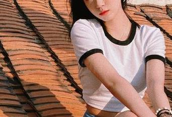 MiiTao蜜桃社 – 温心怡校园生活美图套图分享，走进她的青春梦幻世界
