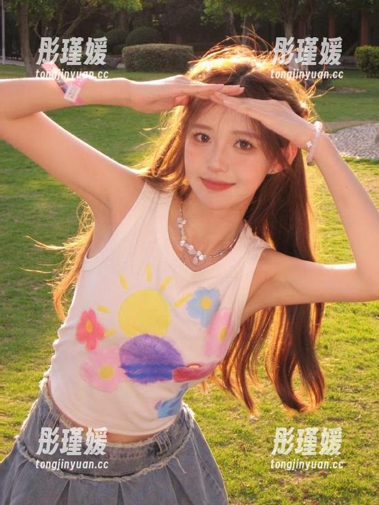 MiiTao蜜桃社 - 学姐绯月樱-Cherry的私拍作品，记录那些青春美好的瞬间