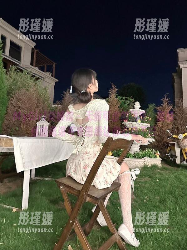 MyGirl美媛馆 - 无懈可击的温暖：张恬恬的高清毛衣图册让你心动不已