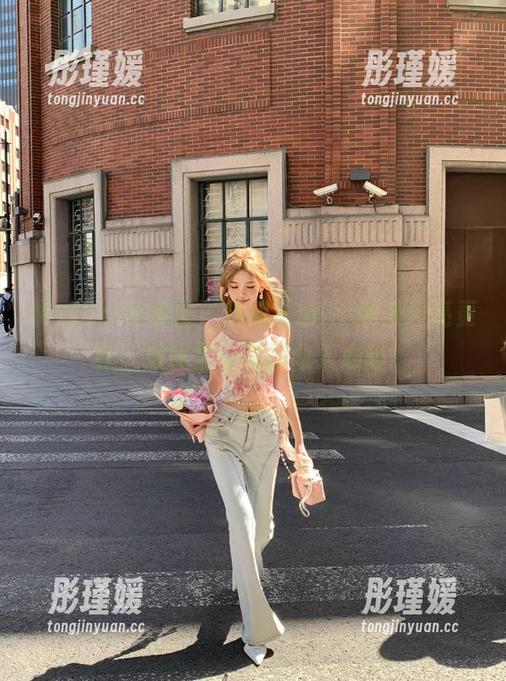 MyGirl美媛馆 - 糯美子Mini图集闪亮更新，细腻雪白肌肤令人心动！