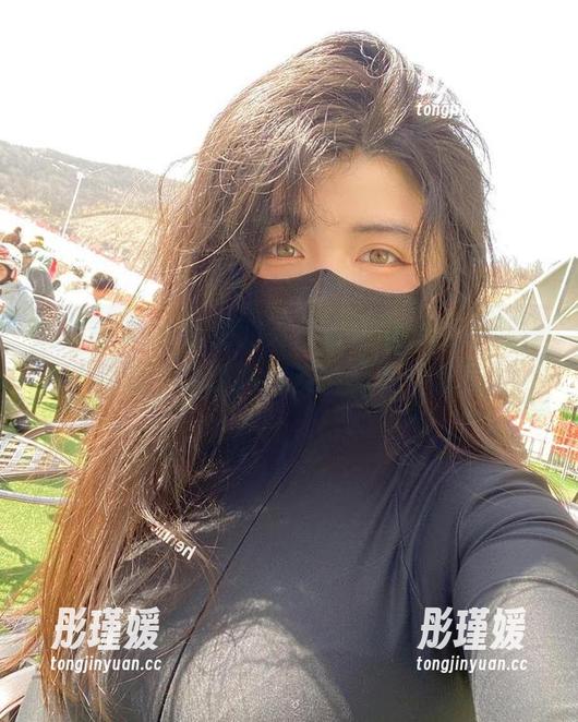 在NinJa阿寨寨的天使写真中，精选出最美图，感受独特视角的视觉盛宴