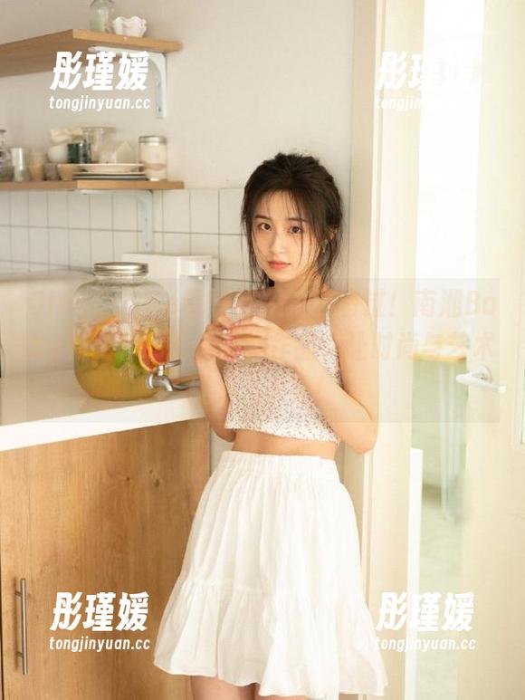 QingDouKe青豆客 - 不容错过！南湘Baby新更新的《皮衣》作品，让时尚与艺术碰撞出火花！