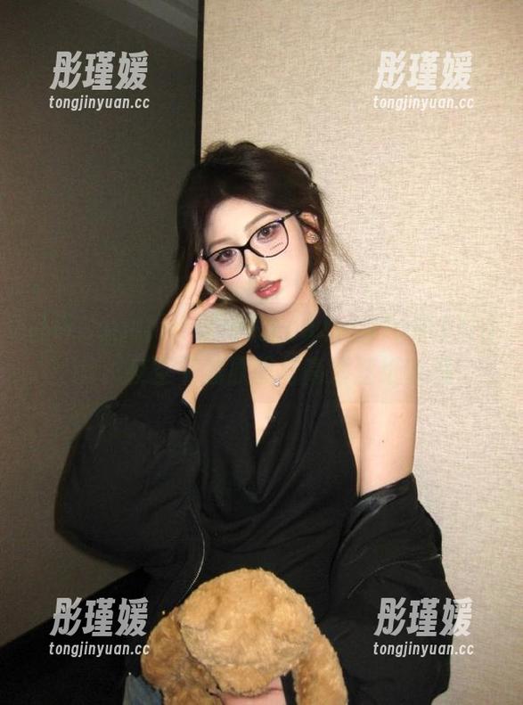 品味Sonson(손손)的Loozy-NightFlight：夜空下的原图与高清壁纸收藏