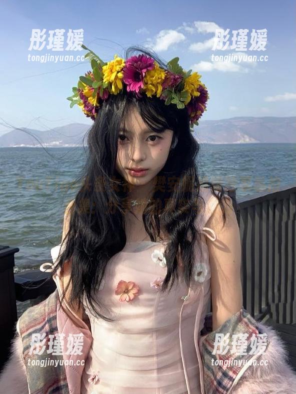 TouTiao头条女神 - 樊安妮姐姐独家私拍合集：分享她的真实与魅力