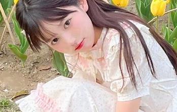 UGirls尤果网 – 周妍希与牛仔裤的邂逅：一组让你惊艳不已的写真作品集，重拾牛仔情怀