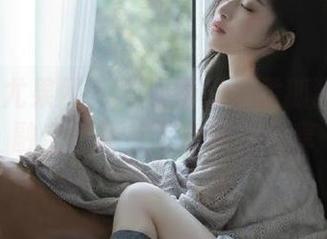 UGirls尤果网 – 璀璨婚纱与孟狐狸的完美融合：精美写真图片分享