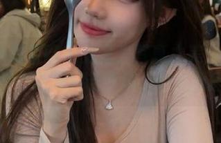 UGirls尤果网 – 无圣光写真之美：孟狐狸女仆造型宛若梦境，令人心醉