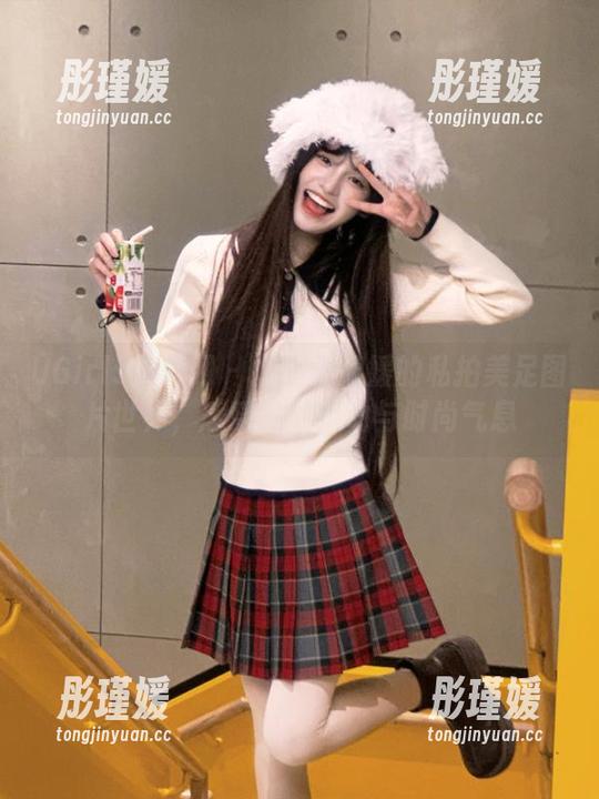 UGirls尤果网 - 探秘林妃媛的私拍美足图片世界，感受她的灵动与时尚气息