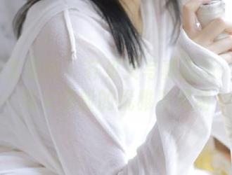 UGirls尤果网 – 齐贝贝写真更新：美图展现天使般的优雅与灵动