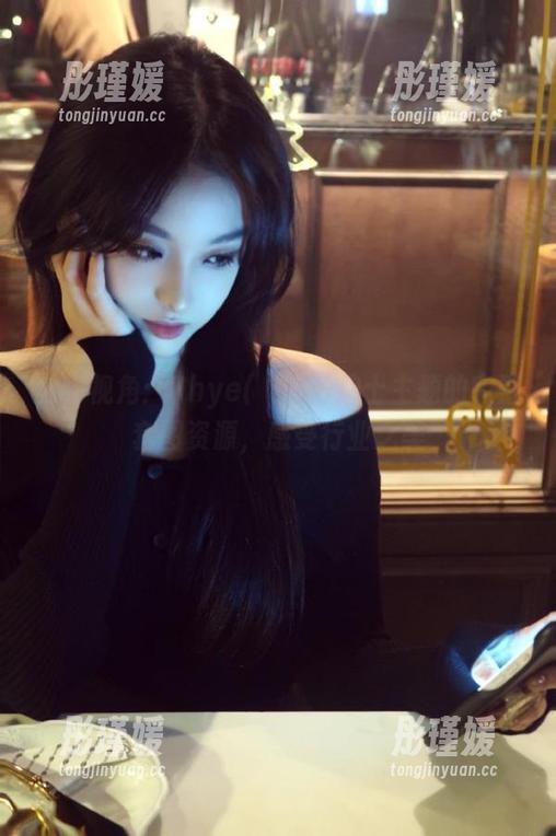 独特视角：Uhye(이유혜)护士主题的完整套图资源，感受行业之美