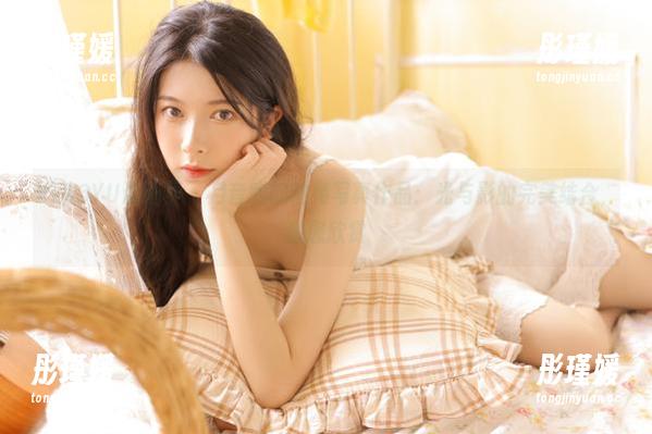 XIAOYU语画界 - 月音瞳的油亮写真作品：光与影的完美结合，邀您欣赏
