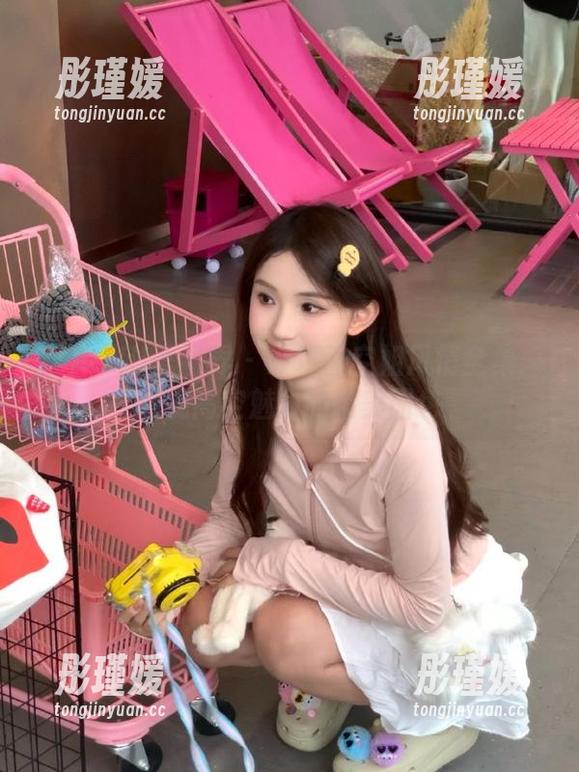 XIAOYU语画界 - 波巧酱空姐风情全集：展现高空魅力的精美图包