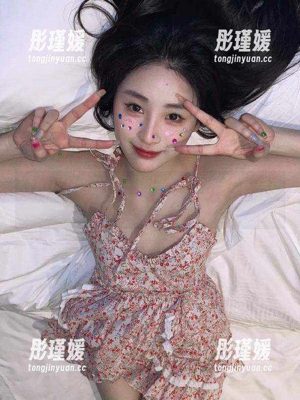 XIAOYU语画界 - 领略芝芝Booty古典旗袍的优雅之美：独特写真资源推荐