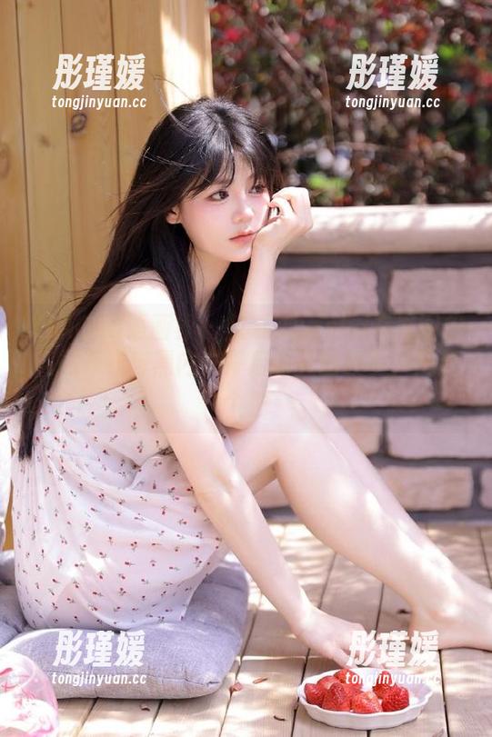 XIAOYU语画界 - 蓝夏Akasha专属图包：揭开红与黑内衣背后的美图故事，尽显个性