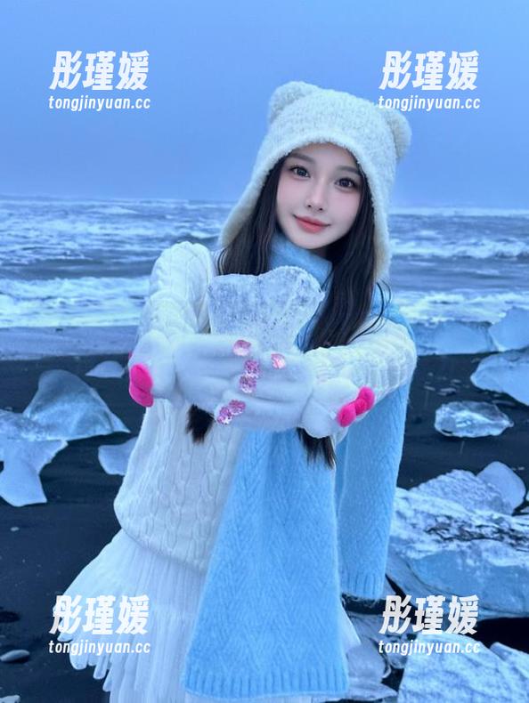 Xiuren秀人网 - 探索FoxYini孟狐狸精选作品，领略女仆角色的多重魅力