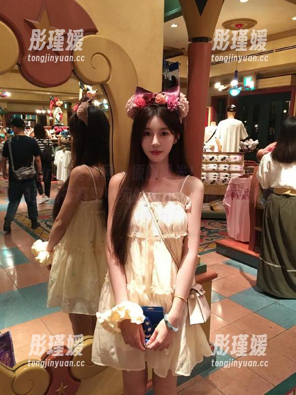 Xiuren秀人网 - 原图曝光！卓芷伊EricA空姐在高空中宛如天使，让你无法抵挡的魅力