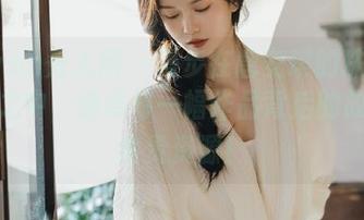 Xiuren秀人网 – 漫步在唐安琪的珠三角旅拍之中，感受每一幅作品背后的故事与珍贵资源！