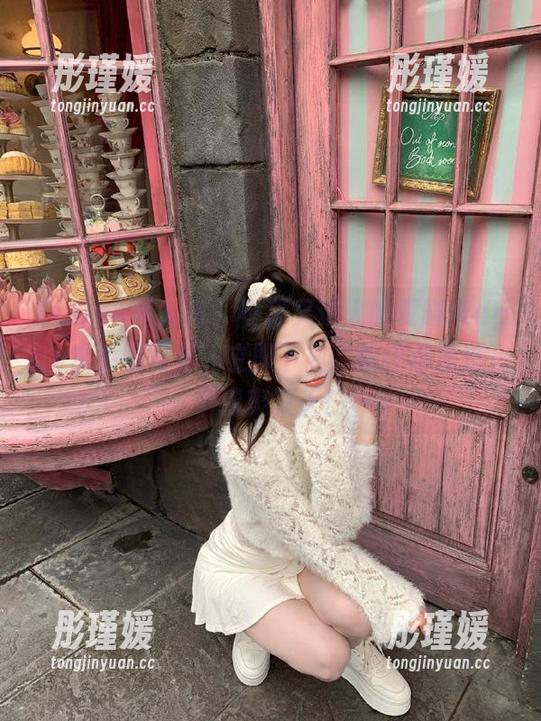 Xiuren秀人网 - 可爱又迷人的夏晓Maggy水手服写真，立即下载，陪伴你度过一个清爽夏天！