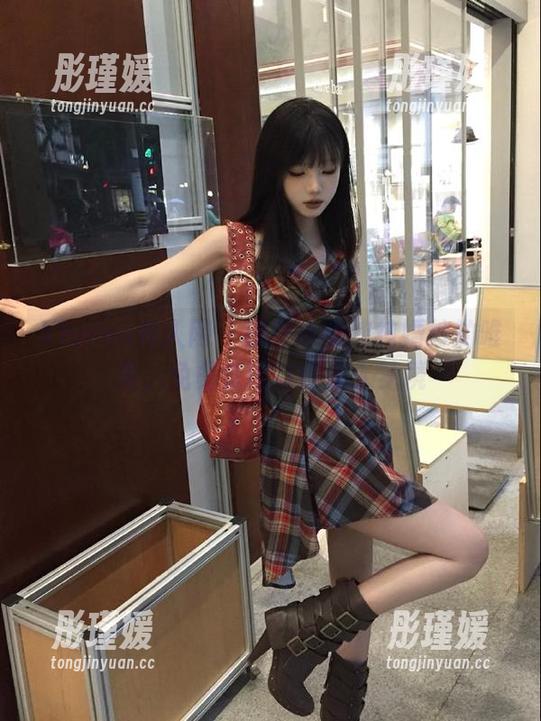 Xiuren秀人网 - 感受小兔纯纯婚纱的唯美，免费套图带你走入梦境