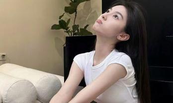 Xiuren秀人网 – 从晚苏susu的视角看皮衣：高清图库，免费下载你心爱的写真作品