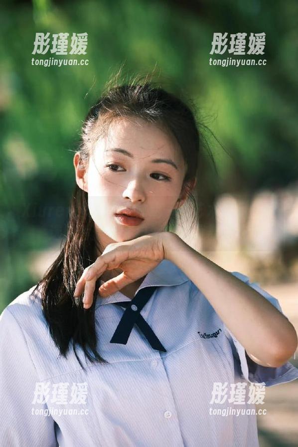 Xiuren秀人网 - 林幼一的艺术裸足：精选图片展现在自然中的优雅姿态