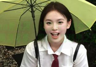 Xiuren秀人网 – 让我们一起分享水水er的高清写真，揭晓她的秘密之美！