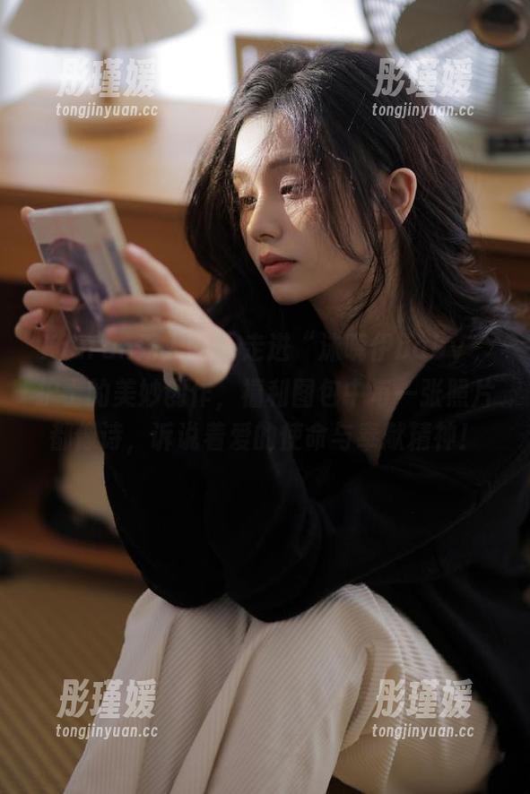 Xiuren秀人网 - 走进“沫晓伊baby”护士的美妙创作，福利图包中每一张照片都像诗，诉说着爱的使命与奉献精神！