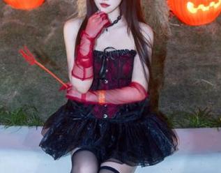 Xiuren秀人网 – 王雅姗是我学姐最新写真原图，细腻展现她的独特个性与气质