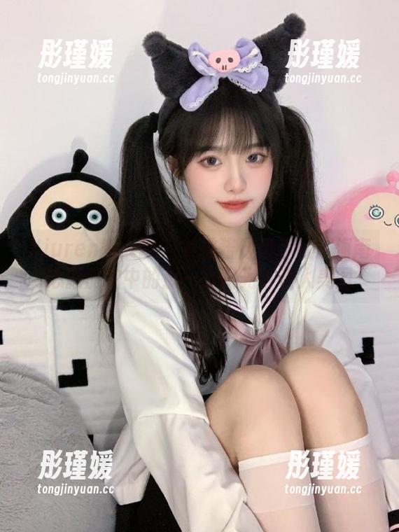 Xiuren秀人网 - 美桃酱倾情奉献：海南心愿旅拍中的那一缕阳光与动人美图
