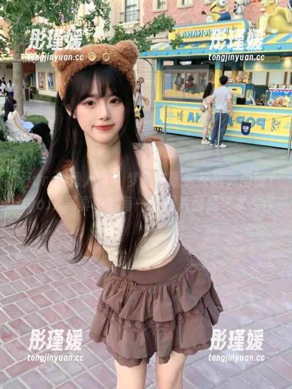 Xiuren秀人网 - 梦想与现实交融，雨瞳YoyoJK写真中的每一张图片都是艺术杰作