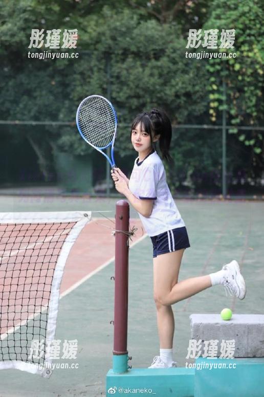 Xiuren秀人网 - 黄可Christine白丝系列高清写真合集，令你欲罢不能的视觉盛宴