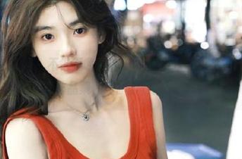 Xiuren秀人网 – 不得不收录的美感，下载“黄可Christine女友”写真作品集，让你的收藏迎来新高度。