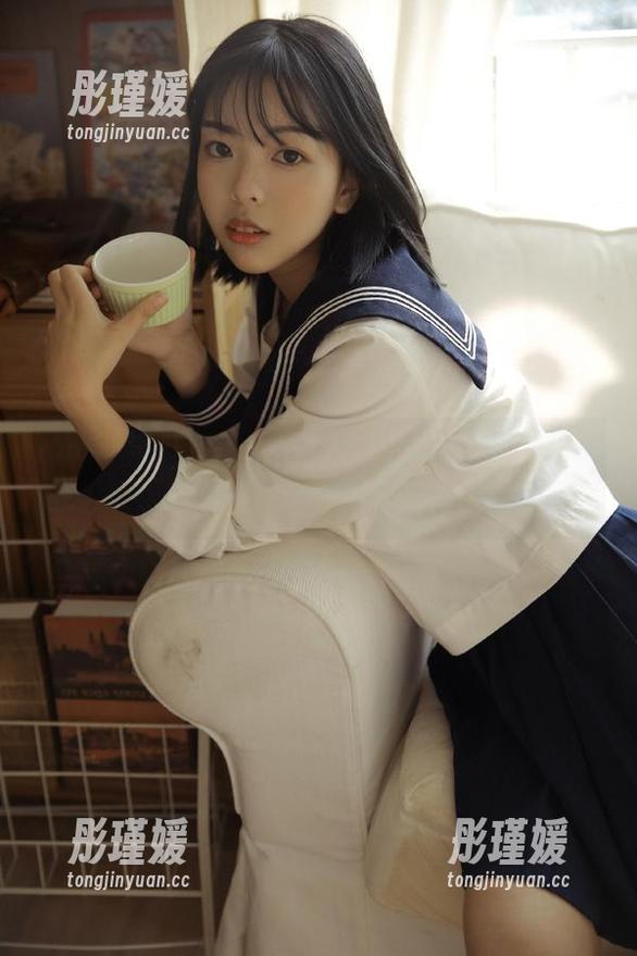 YouMi尤蜜荟 - 彩虹般的心妍小公主棉袜合集，免费下载享受视觉盛宴！