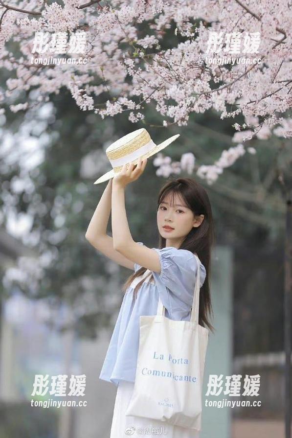 YouMi尤蜜荟 - 当田冰冰遇上旅拍，这组美图图集绝对是另类视觉的冲击！