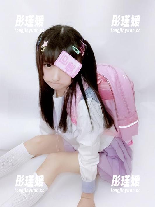 beautyleg - 了解Dora眼镜背后的故事：分享她心血结晶的作品集